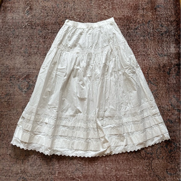 Doen Dresses & Skirts - Doen Sebastiane Skirt White Sz M Like New